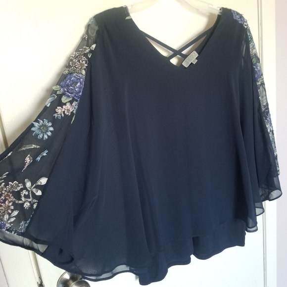 Joseph Allen Tops - Joseph A silky embroidered blouse